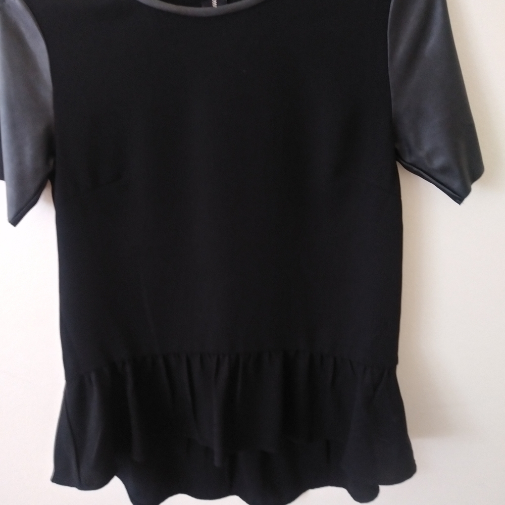H& M. Peplum Top Size 6